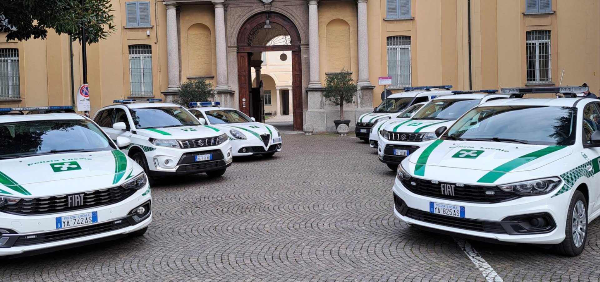 macchine della polizia locale