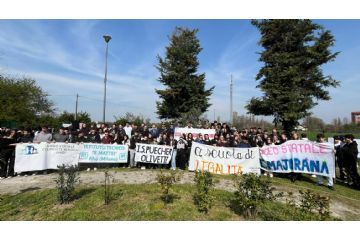 
Nella foto, la conclusione della mattinata al Parco della Legalità