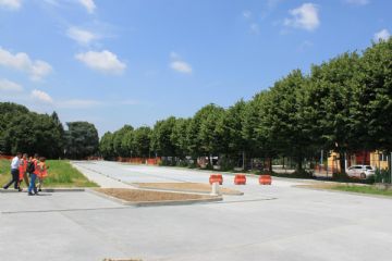 Parcheggio di via Cornaggia, Rho