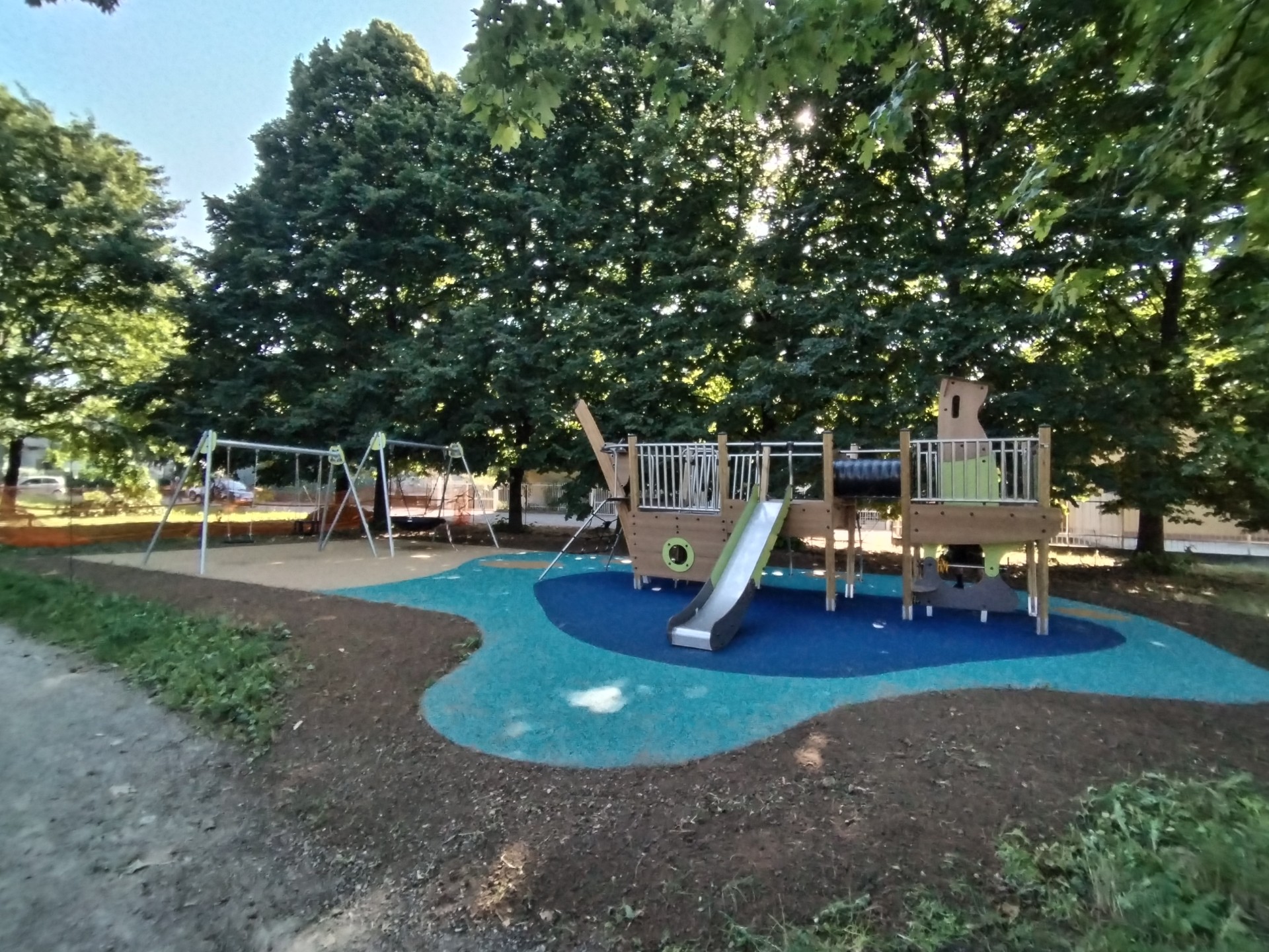 il gioco Scivolo a forma di nave, al parco Dalmazia