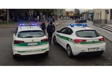 autovetture della polizia locale