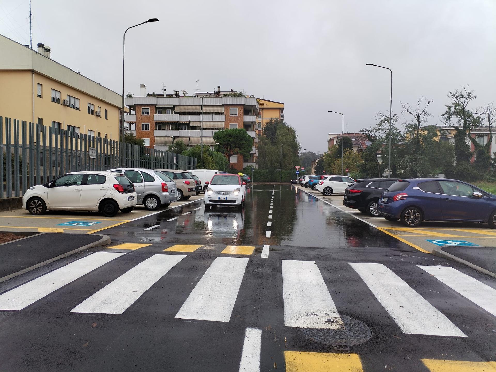 PARCHEGGI SPUGNA: aperti alla sosta i quaranta stalli di via Nenni