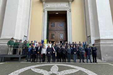 Santuario dove è stata officiata la messa da Padre Patrizio Garascia e la lettura della preghiera del soldato da parte di Ermelinda Palmieri, presidente di ANCR Associazione Nazionale Combattenti e Reduci, presenti autorità della città