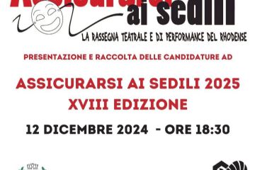 Locandina dell'evento del 12 dicembre alle ore 18.30, Assicurarsi ai sedili la rassegna teatrale di performance del rhodense alla sua diciottesima edizione. Evento per la presentazione e la raccolta delle candidature che si svolgerà in Sala Camino a Villa Burba, Corso Europa 291 a Rho.