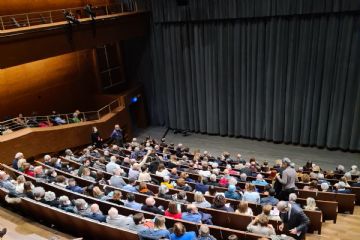 Interno - teatro civico Roberto de Silva 