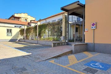parcheggio alle spalle del Quic, in piazza Visconti