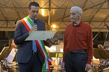 Consegna Onorificenza ad Alfio Leoni