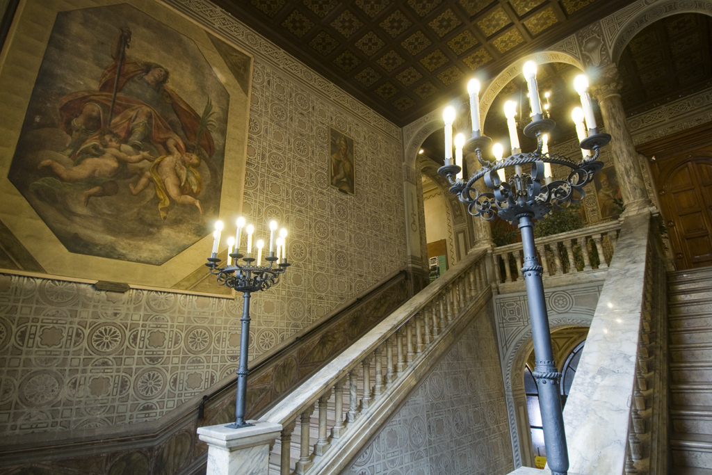 scala principale del Palazzo Comunale di Rho