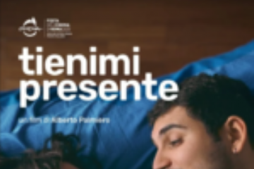 locandina Tienimi presente
