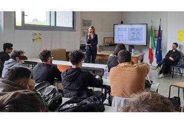 La lezione tenuta dalla psicoterapeuta Chiara Tenconi e dallo psicologo Lorenzo Di Giuseppe
Image