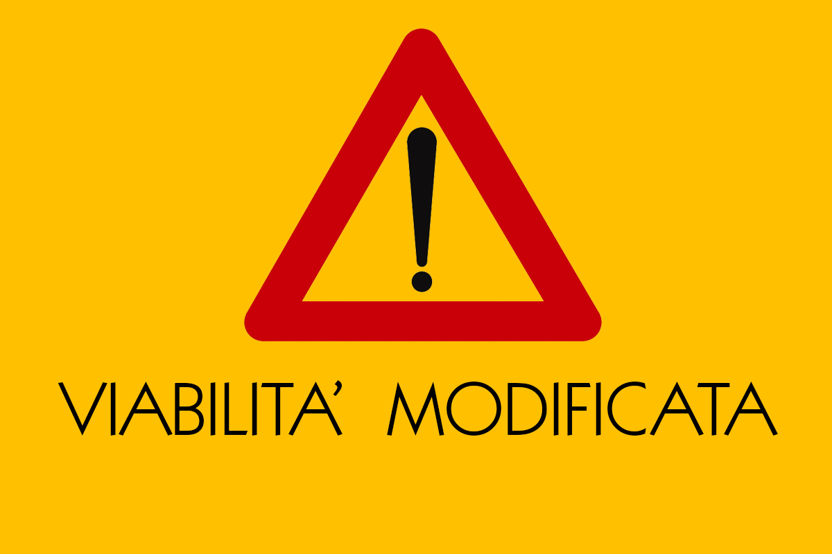 cartello stradale segnaletica a triangolo  Viabilità modificata