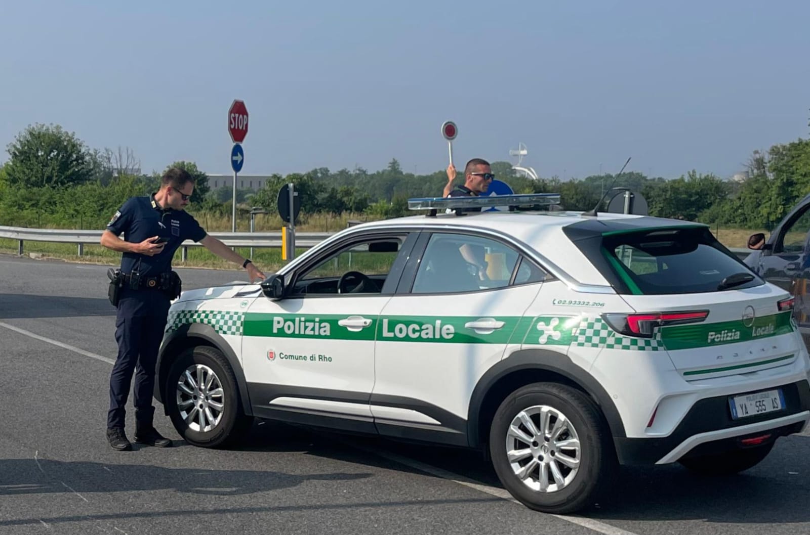 Una pattuglia della Polizia Locale di Rho