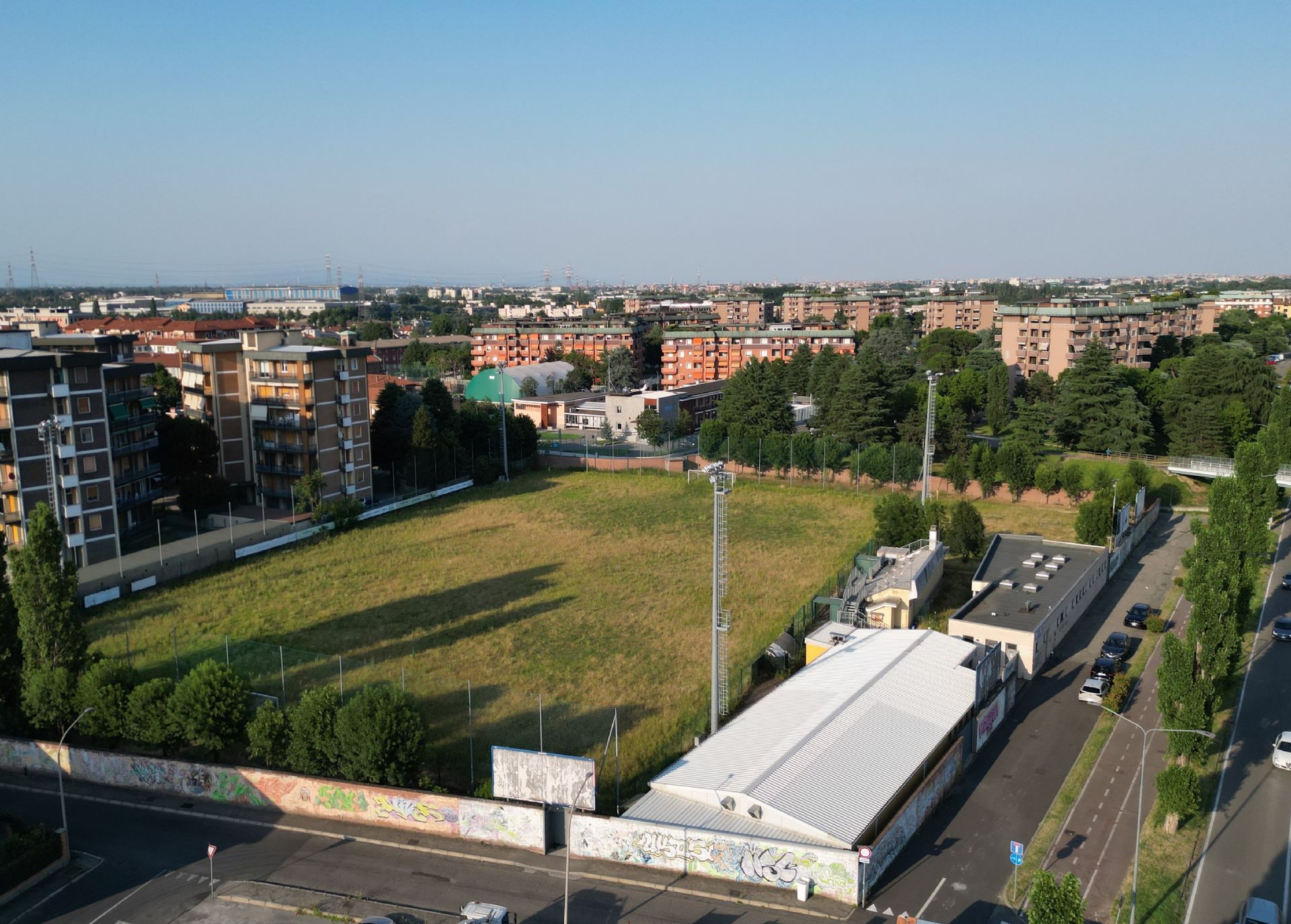 Campo da calcio via De Gasperi pre lavori - foto con drone