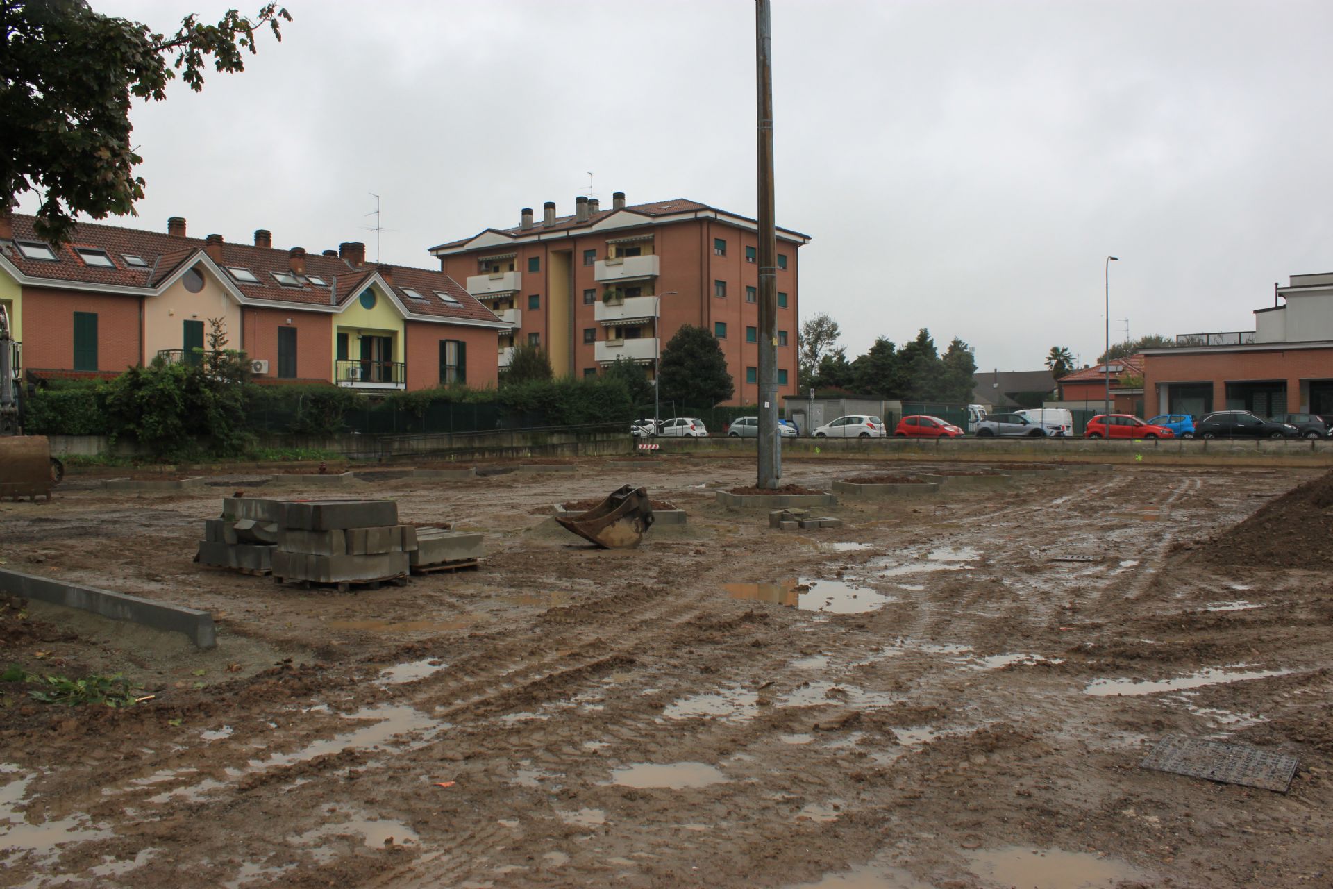 Cantiere Parcheggio via Zara