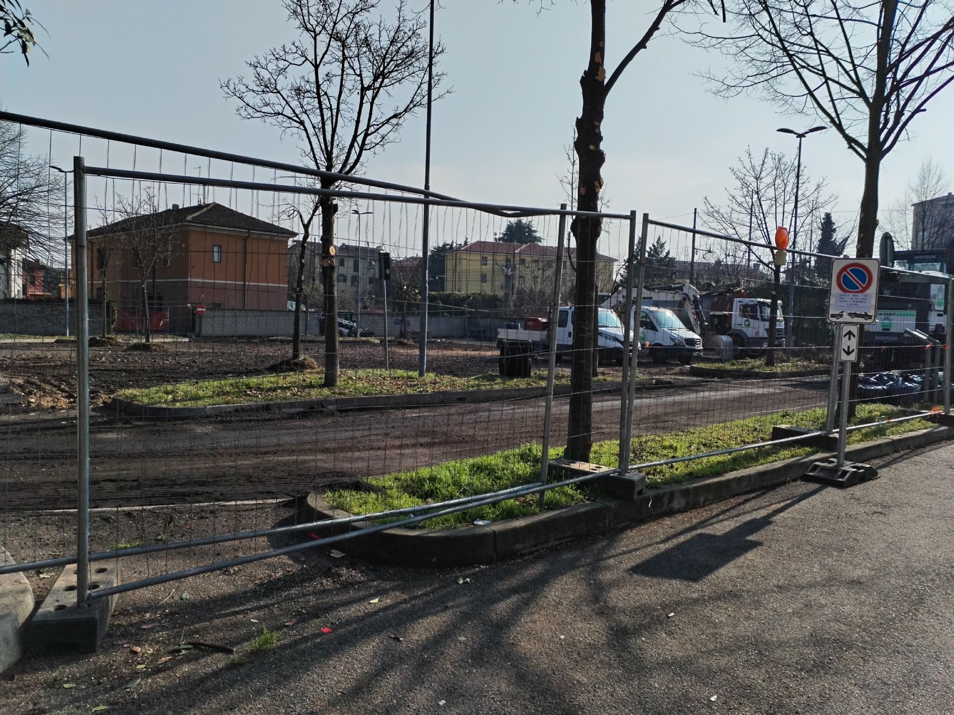 2025.02.20 Parcheggio vicolo Secchi lavori in corso (2)