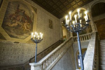 scala principale del Palazzo Comunale di Rho