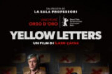 locandinadel film Yellow letters con i due protagonisti seduti 