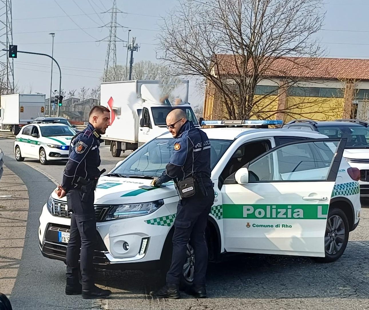 polizia locale ferma controlli