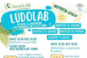 locandina con programma e icone grafiche sole lampadina lucertola e lente di ingrandimento stelle marine e conchiglie