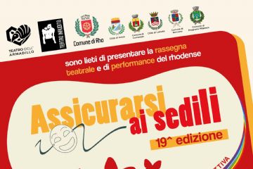 Locandina "Assicurarsi ai sedili" rassegna di spettacoli teatrali dal 12 al 28 giugno 2026.