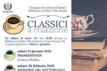 locandina con elenco titoli dei libri accanto una tazzina del caffè disegnata e un elemento in verticale con immagine di pila di libri, sopra una tazzina da caffè  in ceramica con dipinta una rosa