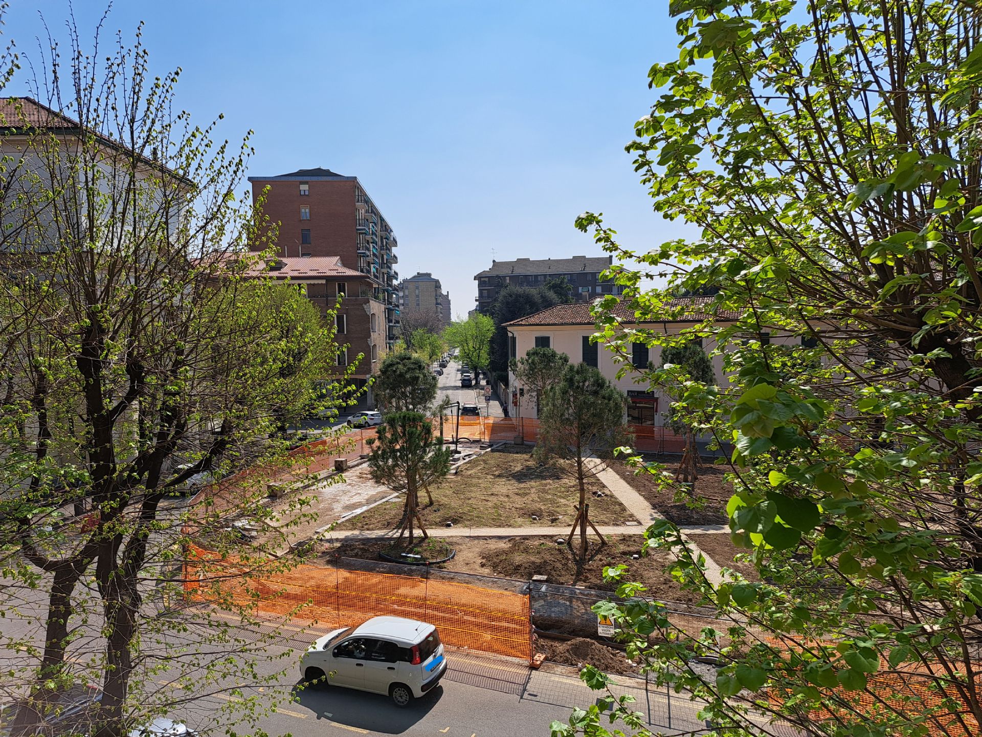 Il cantiere di Piazza Visconti e la prospettiva di via Meda