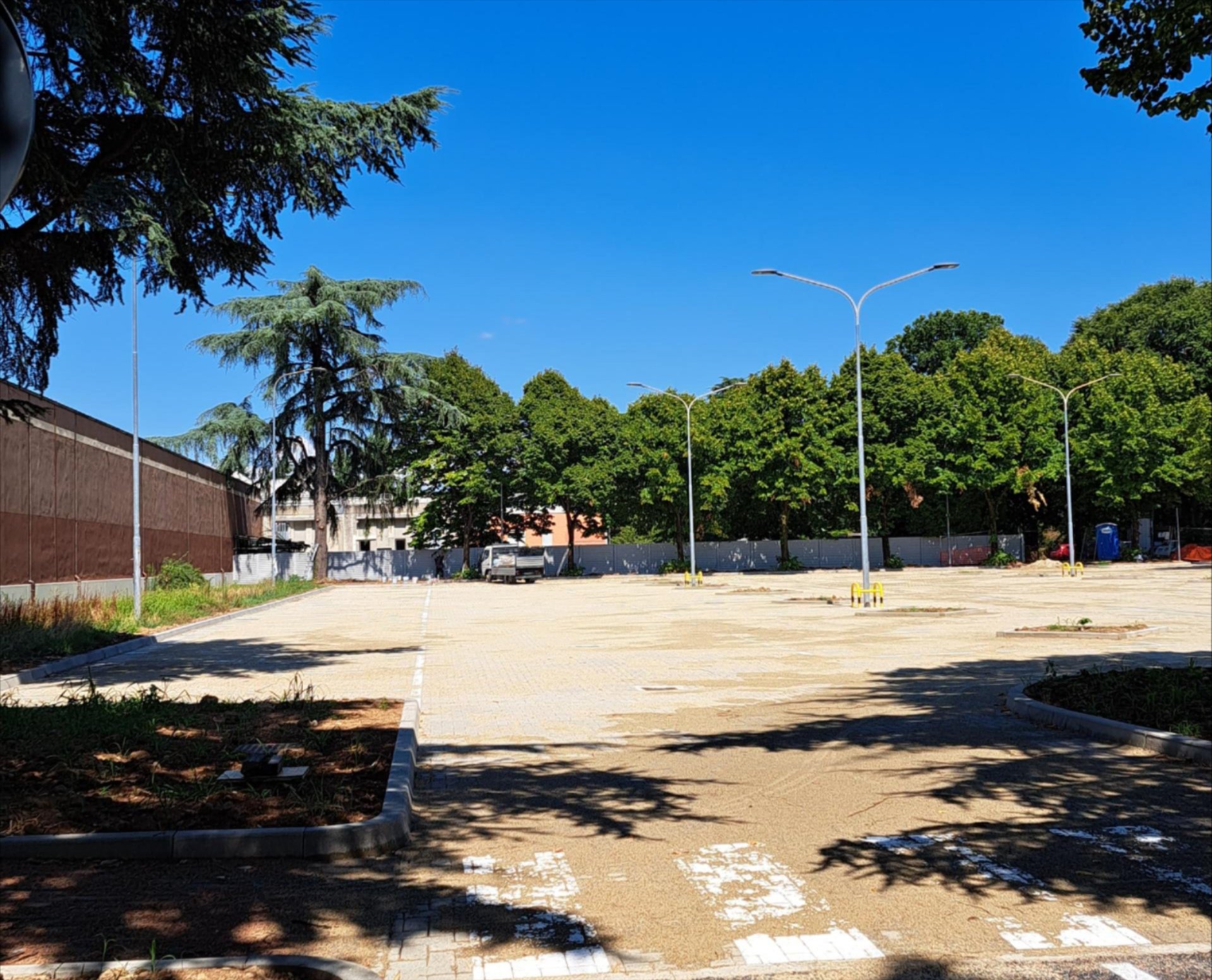 Nella foto il parcheggio Spugna di via Bersaglio appena ultimato